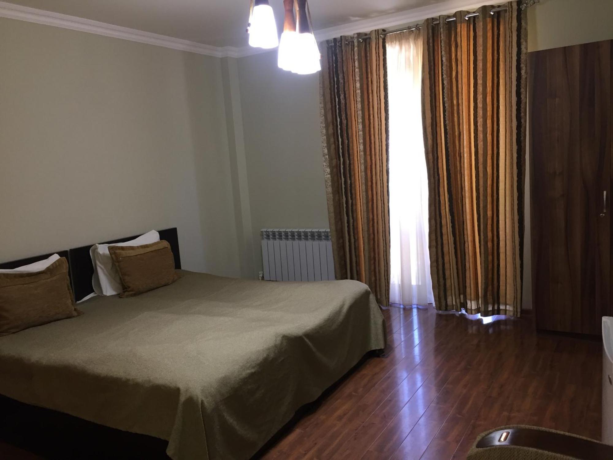 Hotel Central Jermuk Exterior photo